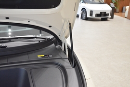 2025款理想i6 两驱标准版