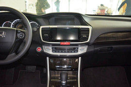 2014款本田雅阁2.4EX豪华版