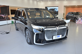 2026岚图梦想家 PHEV 乾崑Max