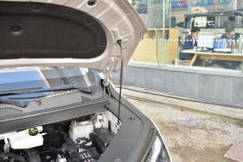 2025款五菱星光730 1.5T CVT 精英型