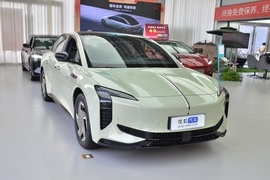 2025款红旗EH7 820 智选版