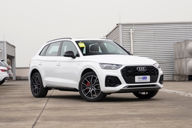 2026款奥迪Q5L 45周年典藏版 45 TFSI 豪华动感型