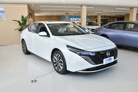 2026款日产天籁 鸿蒙座舱 2.0L 超舒适版