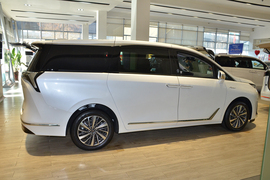 2026款别克GL8 陆尊 尊享版