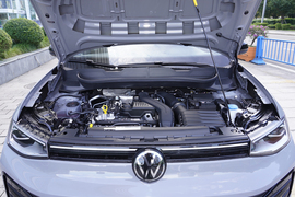 2026款大众途岳 新锐 300TSI 锐享版