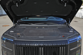 2025款极氪9X 曜黑版 70kWh