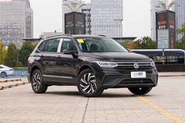 2025款大众途观L 出众款 300TSI 自动两驱龙腾版 改款