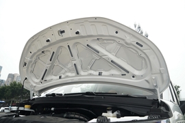 2026款北京制造锐胜王牌M7 2.0L 长轴中级营运舒适版 7座 CNG