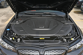 2026款宝马i3 eDrive 40 L 曜夜套装 改款