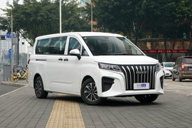 2026款北汽制造锐胜王牌M7 2.0L 手动长轴舒适型 7座 CNG