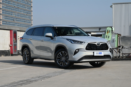 2026款丰田汉兰达 2.5L智能电混双擎两驱豪华版 7座