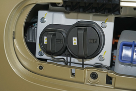 2026款奔腾小马 222km 闪耀马