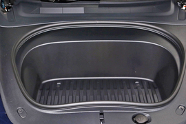 2025款特斯拉Model 3 长续航后轮驱动版 改款