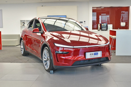 2026款特斯拉Model Y 长续航全轮驱动版