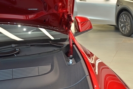 2026款特斯拉Model Y 长续航全轮驱动版