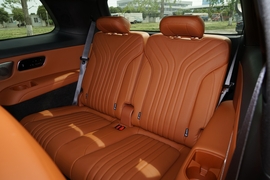 2025款吉利银河M9 230km 两驱探索版