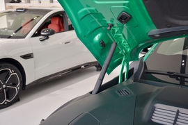 2025款小米YU7 超长续航后驱版