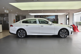 2026款宝马525Li 豪华套装 改款