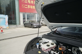 2026款奔腾悦意03 565km 欣喜版