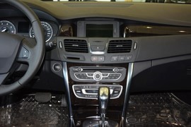 2013款雷诺纬度2.5L旗舰版 改款