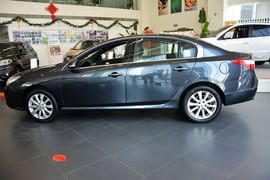 2013款雷诺纬度2.5L旗舰版 改款