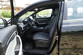 前排空间