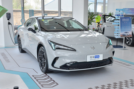 2026款极狐阿尔法S5 1450 元境智行版 200kW