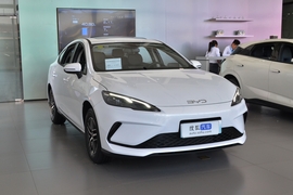 2026款比亚迪海豹05 DM-i 210KM尊贵型