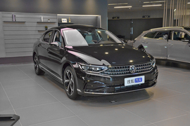 2026款大众迈腾 3000万辆甄选款 380TSI DSG豪华型