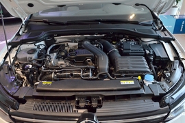 2026款大众高尔夫 300TSI R-Line