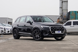 2026款奥迪Q7 55 TFSI quattro S line尊贵型