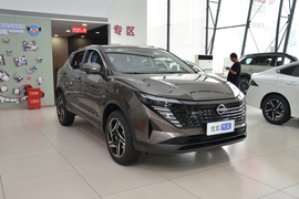 2025款日产逍客 荣誉 2.0L CVT XV+领先版 改款