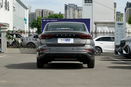 正后
