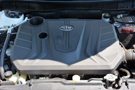 2014款奔腾B70 2.0L手动豪华型