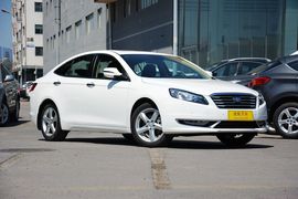 2014款奔腾B70 2.0L手动豪华型