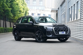 2026款奥迪Q7 55 TFSI quattro S line运动型