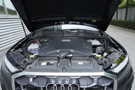 2026款奥迪Q7 55 TFSI quattro S line运动型