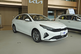 2024款起亚K3 1.5L CVT舒适优享版