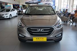 2013款现代ix35 2.0L手自一体两驱智能型
