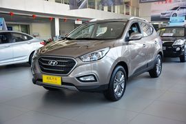 2013款现代ix35 2.0L手自一体两驱智能型