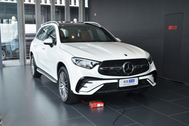 2026款奔驰GLC 300 L 4MATIC 动感型 7座 改款