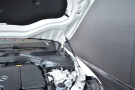2026款奔驰GLC 300 L 4MATIC 动感型 7座 改款