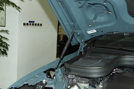 2027款奔驰GLE 450L 4MATIC 140周年纪念版