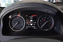 2014款路虎神行者2 2.0T Si4 HSE汽油版