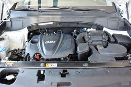 2013款现代胜达2.4 GLS自动两驱智能型