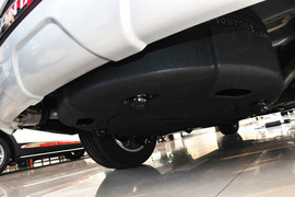 2013款现代胜达2.4 GLS自动两驱智能型