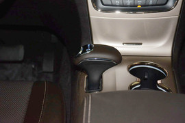 2014款Jeep大切诺基3.0L Summit旗舰尊悦版