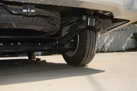 2014款日产NV200 1.6L CVT尊雅型