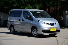 2014款日产NV200 1.6L CVT尊雅型