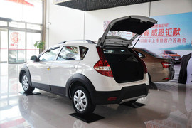 2014款东风风神H30 CROSS 1.5L手动感恩版